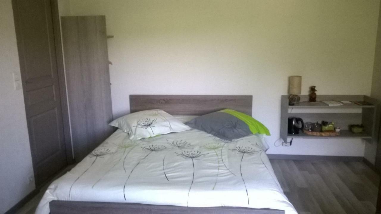 chambre chez mamie do Vertaizon Extérieur photo